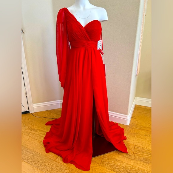 Mac Duggal Red Flowy One Sleeve Chiffon Gown Maxi Dress NWT 0 - Picture 5 of 12
